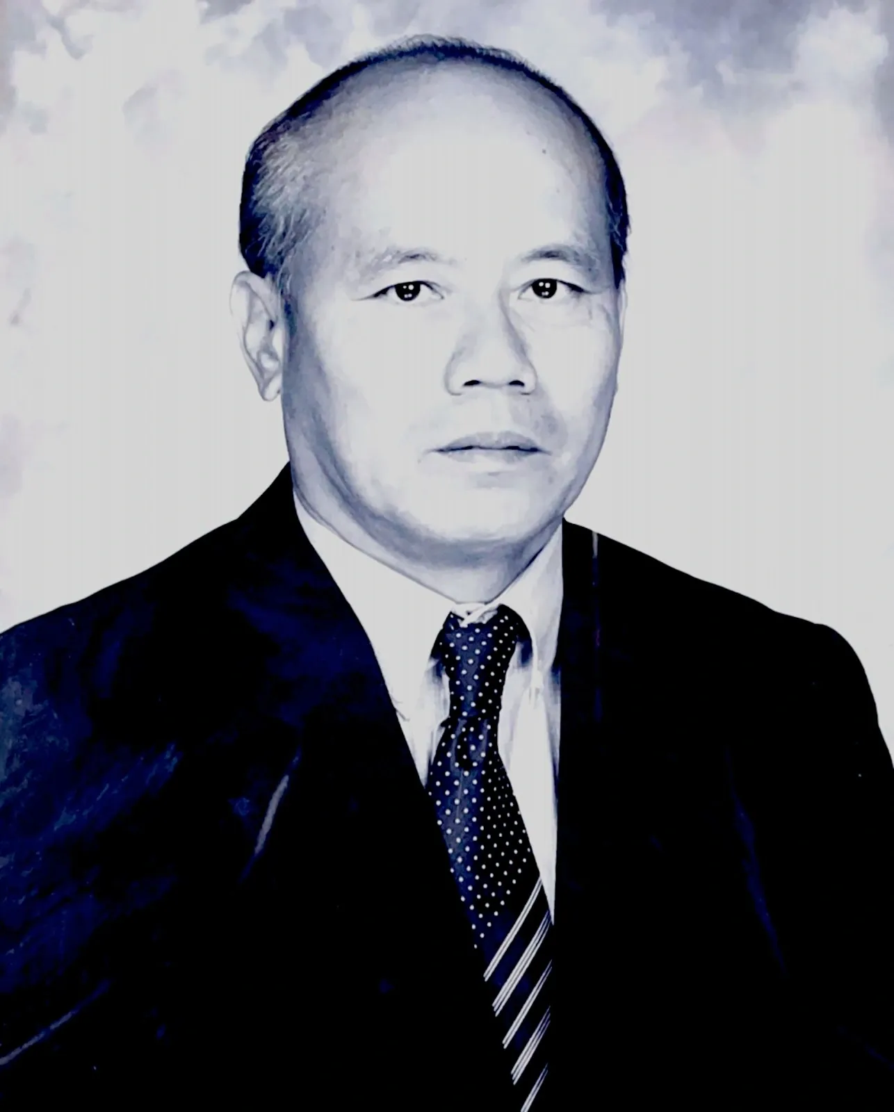 Peter L. Dy